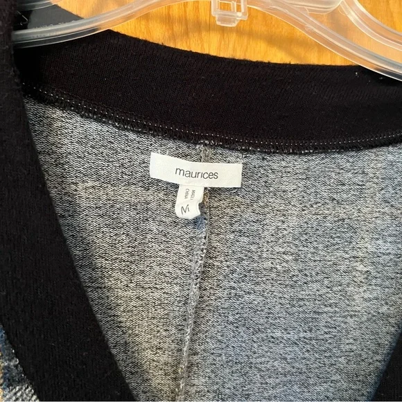 Maurices Plaid Super Soft Cardigan Size M - Picture 3 of 11